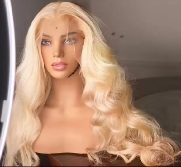 613 Blonde Body Wave Lace Front Wig - شعر مستعار أشقر 613 طويل مموج،